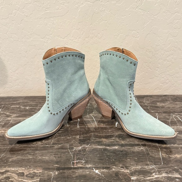 NEW Dingo Classy N Sassy Studded Suede Leather Western Booties - Picture 8 of 12